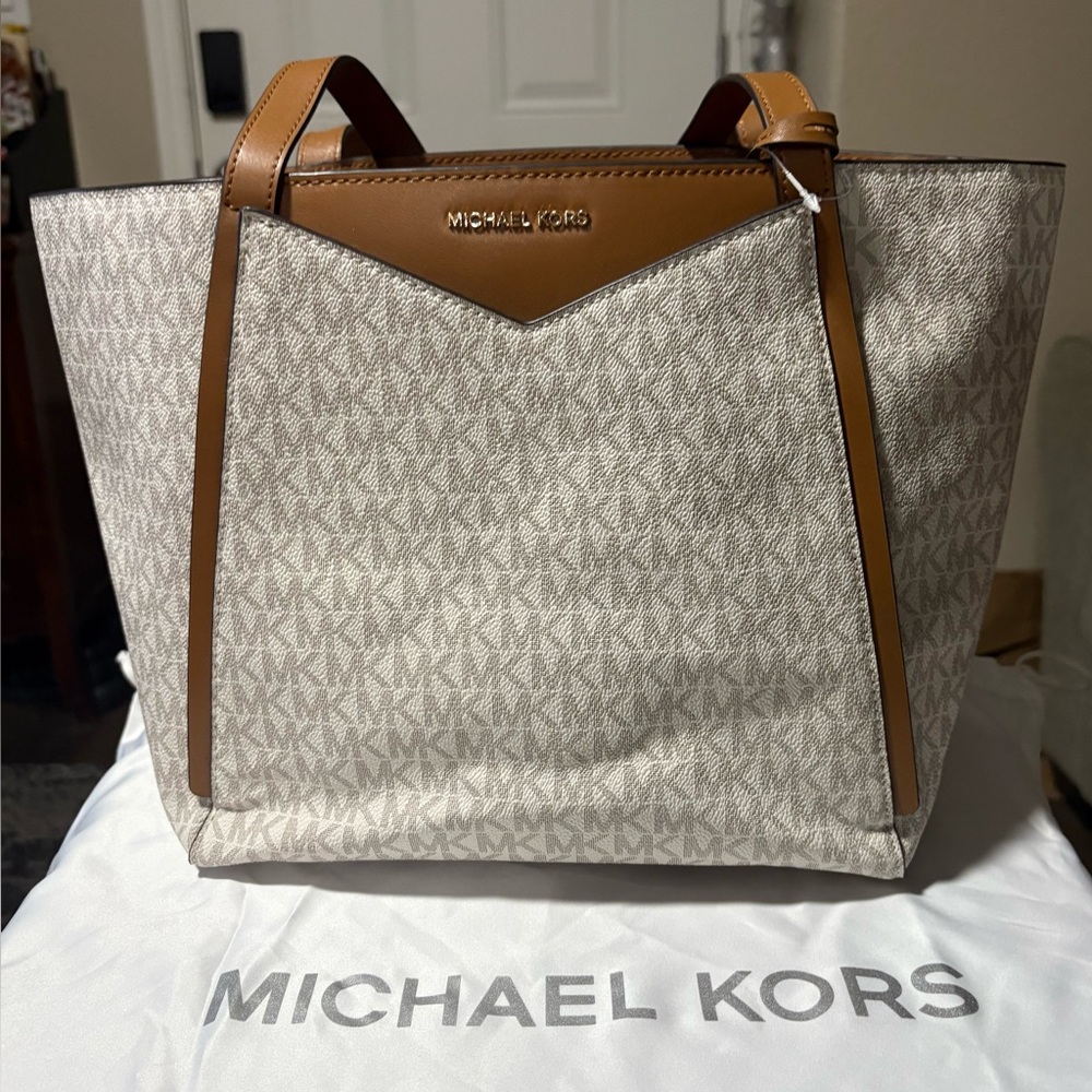 Michael Kors Vanilla and Brown Tote